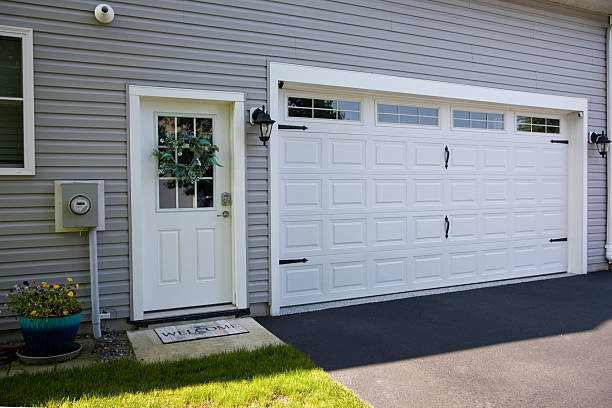 24/7 Emergency Garage Door Panel Replacement experts in Olla, LA